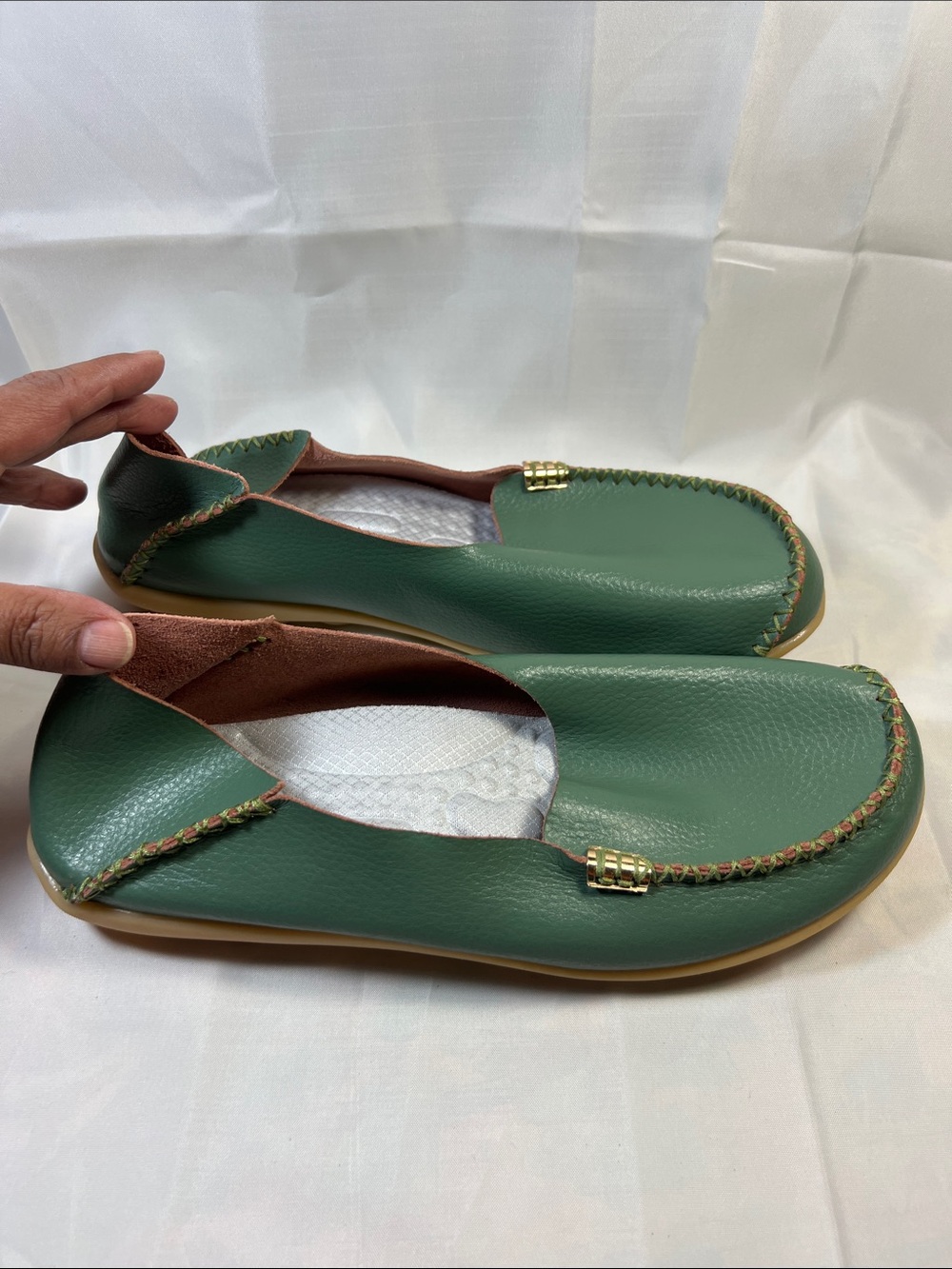 Green Women's Slip-On Leather Flats